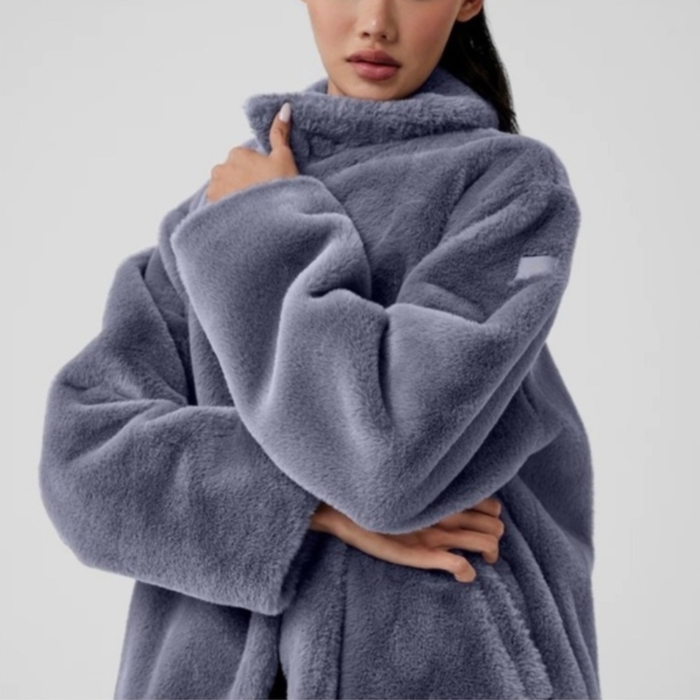 ALO Yoga Faux Fur Trench - Picture 7 of 9